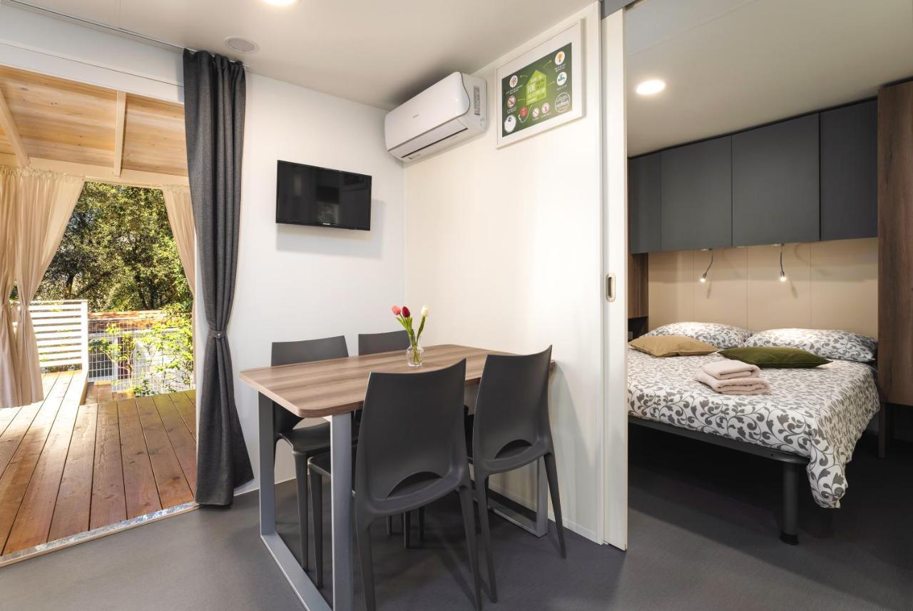 Camping Resort Tina Vrsar Bagian luar foto